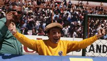 Chespirito recibió emotivos homenajes de equipos nacionales e internacionales