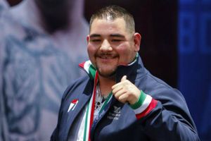 Amaury Vergara ofreció el Estadio de Chivas a Andy Ruiz