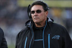 Panthers despide a Ron Rivera como head coach