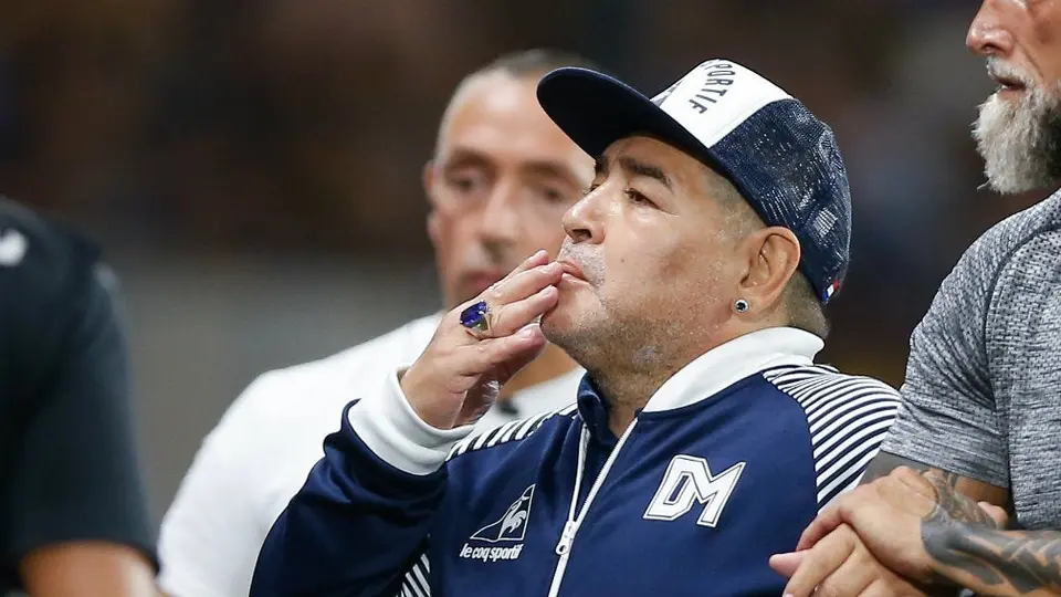 Maradona: 'Apoyo a morir suspensión del futbol argentino por coronavirus'