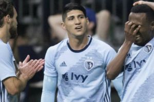 Alan Pulido fue denunciado ante la policía por conducir a exceso de velocidad