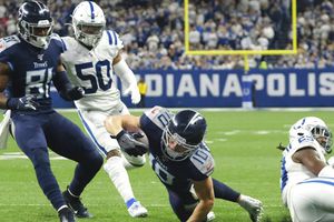 Titans aplastó a Colts y presiona a Houston por la cima de la AFC Sur 2019
