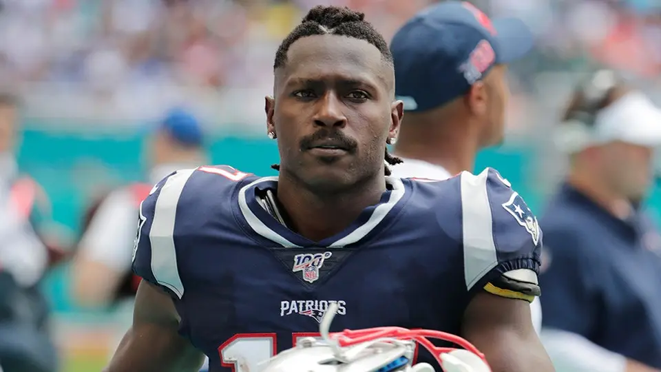 Antonio Brown: 'Nunca volveré a jugar en esa mier... llamada NFL'