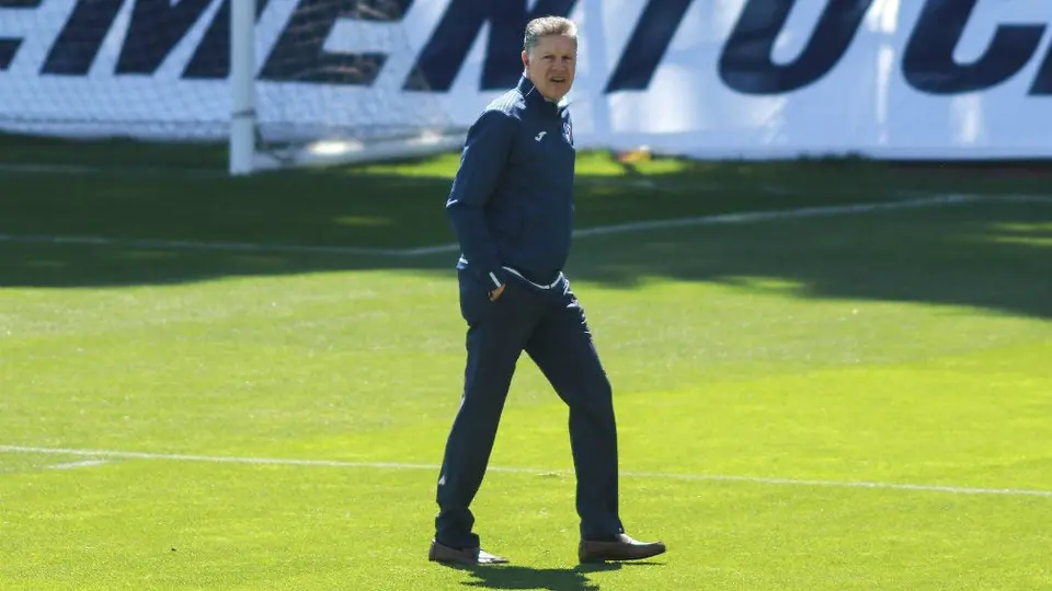 Llegada de Peláez a Chivas toma fuerza tras ser captado en el Akron