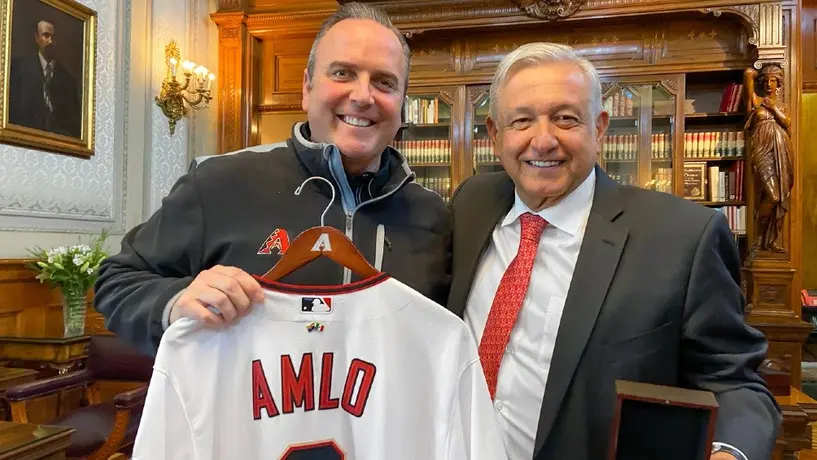 Diamondbacks de Arizona visitó a AMLO en Palacio Nacional