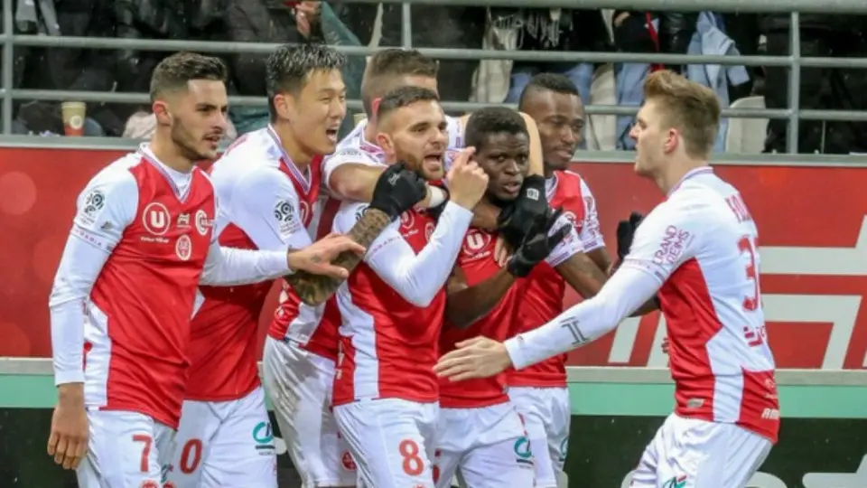 Médico del Stade de Reims se suicidó por contraer coronavirus