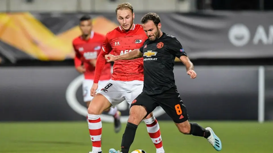 Manchester United decepcionó tras empatar a cero goles con el AZ Alkmaar