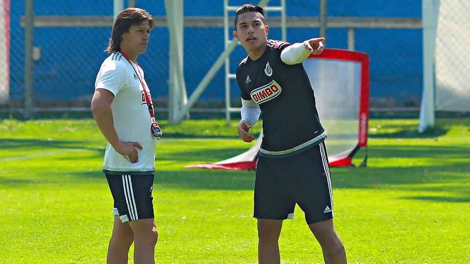 Carlos Salcedo: 'Matías Almeyda, de los mejores técnicos que he tenido'