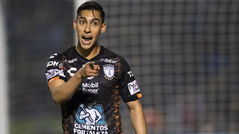Erick Aguirre le 'reclamó' a Víctor Guzmán por abandonarlo