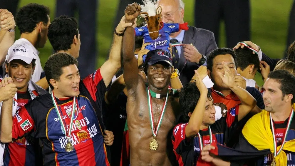 Alain N'Kong, Campeón con Atlante en el Apertura 2007 | MEXSPORT