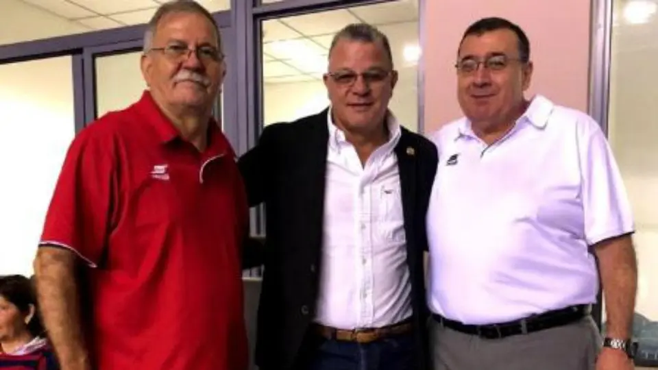 Presidente AD Santos de Costa Rica dejó su cargo para apoyar enfermos de Coronavirus