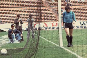 VIDEO: Portero del Grenoble de Francia metió autogol a lo Miguel Marín