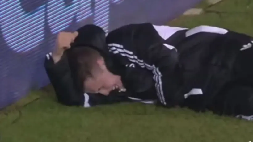 Recogebalones que pateó Hazard ahora es dueño de exclusiva bebida