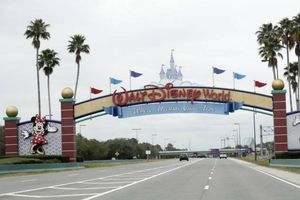 NBA está considerando jugar en Walt Disney World en Orlando