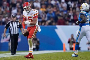 Mahomes reconoce que no fue un 'triunfo bonito' ante Chargers