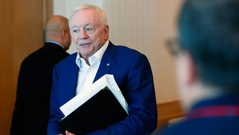 Jerry Jones esperará a final de año para decidir sobre Jason Garrett