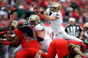 Saints y Brees aprovecharon el mal momento de Tampa Bay