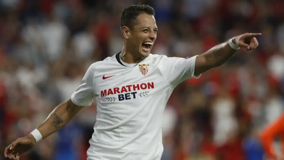 Chicharito sobre afición del Sevilla: "El amor y el cariño es mutuo"