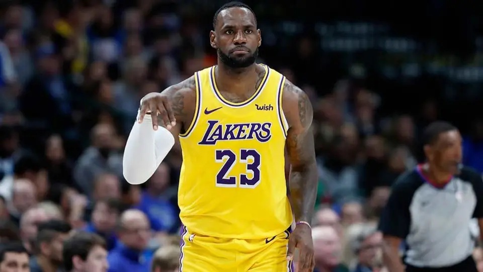 Lakers, a extender su mejor inicio de temporada desde 2010 ante Kings