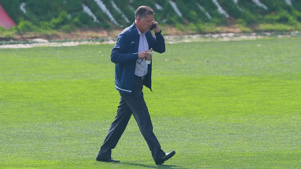 Chivas ya está en conversaciones con Ricardo Peláez 