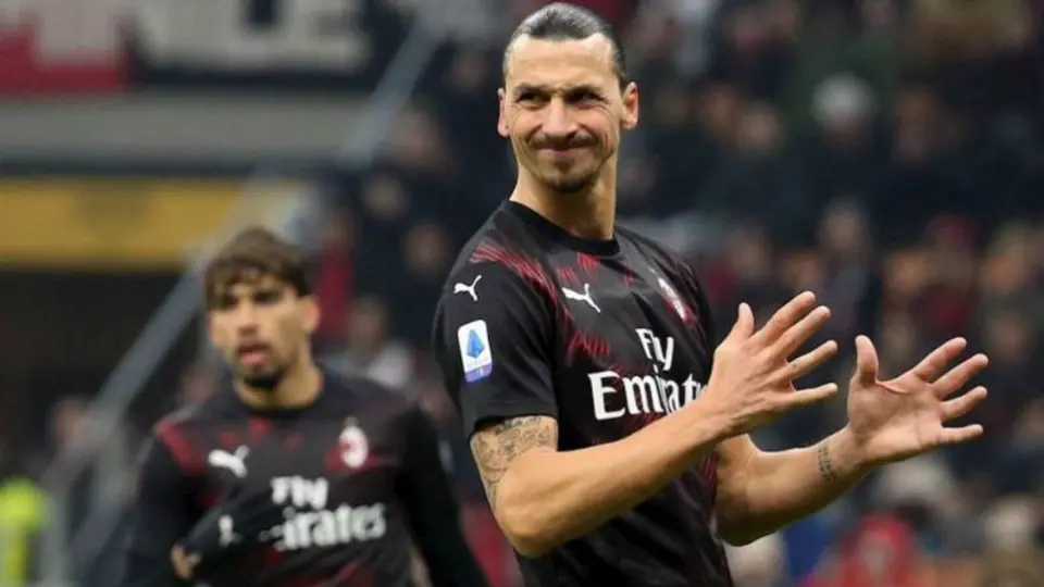 Sinisa Mihajlovic: 'Zlatan no seguirá en Milan; Bolonia o regresar a Suecia sus opciones'