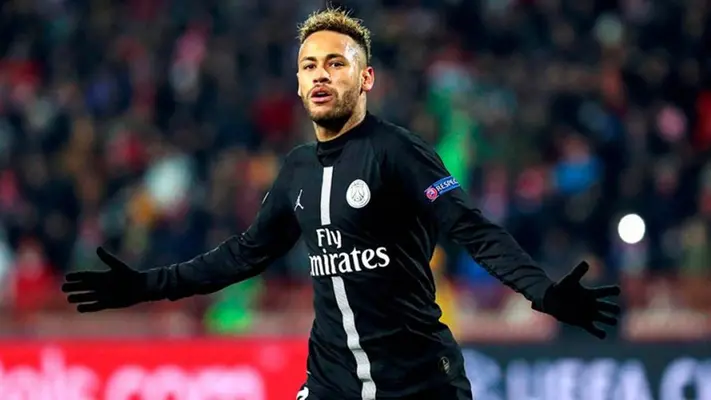 Fábregas afirmó que Neymar tiene condiciones del nivel de Ronaldinho