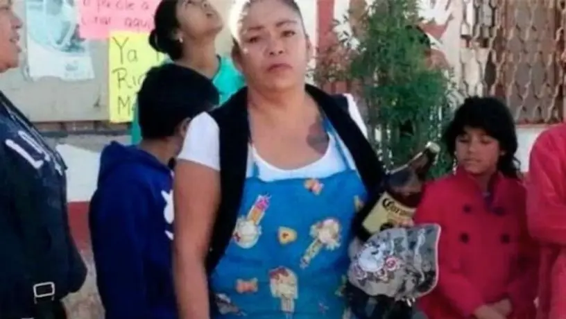 Mujer ofreció caguama a hombre que quería suicidarse en Torreón