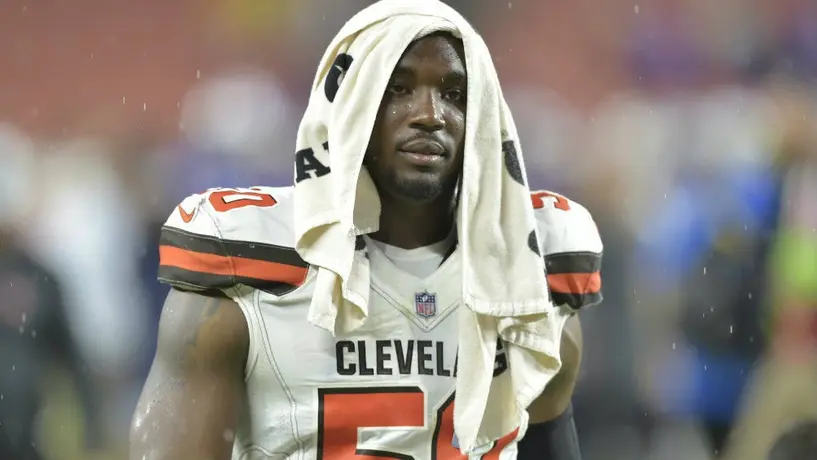 Chris Smith, DE de Browns, jugará vs Jets pese a muerte de su novia