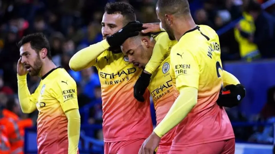 Gabriel Jesús le dio la victoria al Manchester City a diez minutos del final 