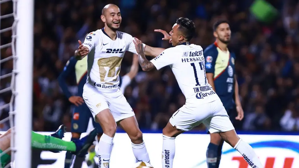 ¿Cómo le va a Pumas cuando no juega a las 12:00 de local en torneos cortos?