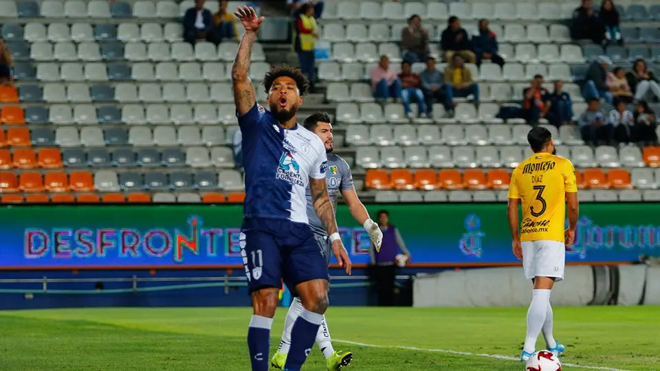 Kazim Richards homenajeó a  Kobe Bryant en su festejo con Pachuca