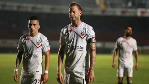 Polaco Menéndez reveló que sólo le quieren pagar el 10 por ciento de su sueldo