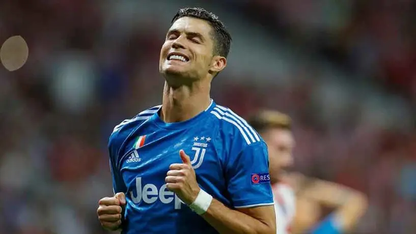 Cristiano causó furor en redes por su extravagante estilo de la moda