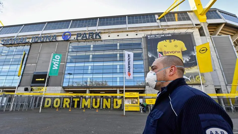Bundesliga a puerta cerrada tendría un máximo de 300 personas por juego