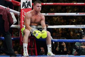 Canelo Álvarez dejó vacante el título Semicompleto de la OMB