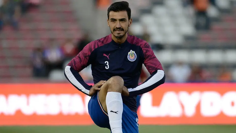 Oswaldo Alanís saldrá de Chivas tras ser el segundo mejor pagado