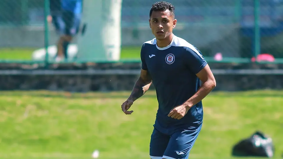 Yoshimar Yotún no descarta regresar en dos semanas con Cruz Azul