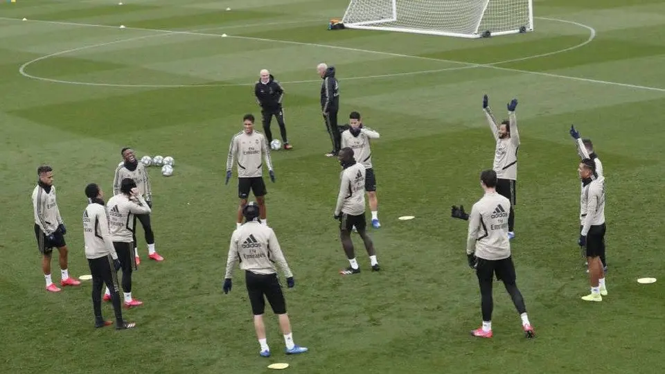 Zidane 'convocó' a toda la plantilla del Real Madrid con una videollamada