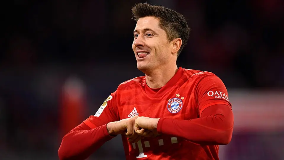 Robert Lewandowski superó a Messi como máximo goleador en 2019
