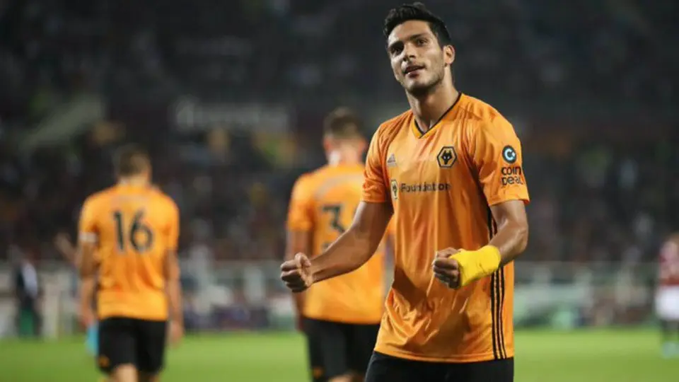 Raúl Jiménez se quejó del 'look' con el que aparece en el FIFA 20