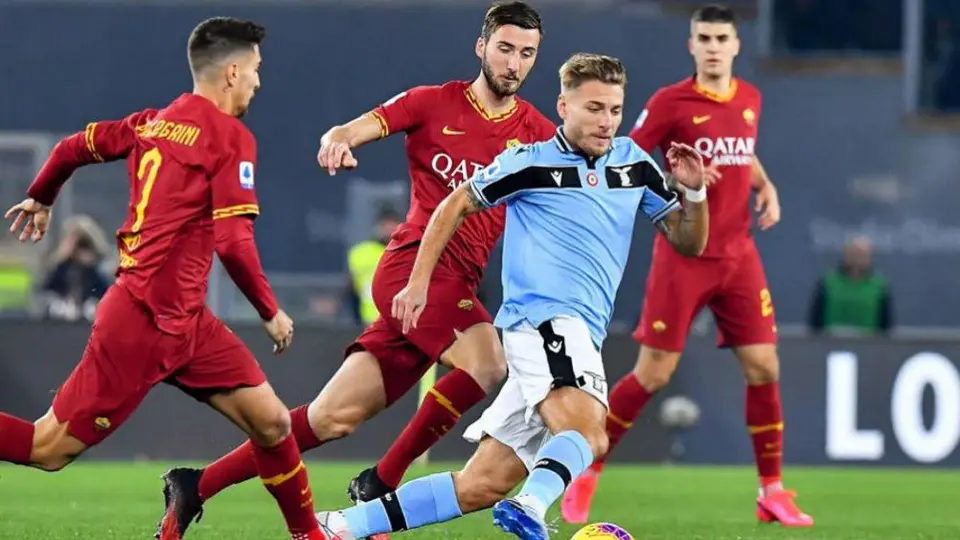 Lazio frenó su racha de 11 victorias al hilo tras empatar con la Roma