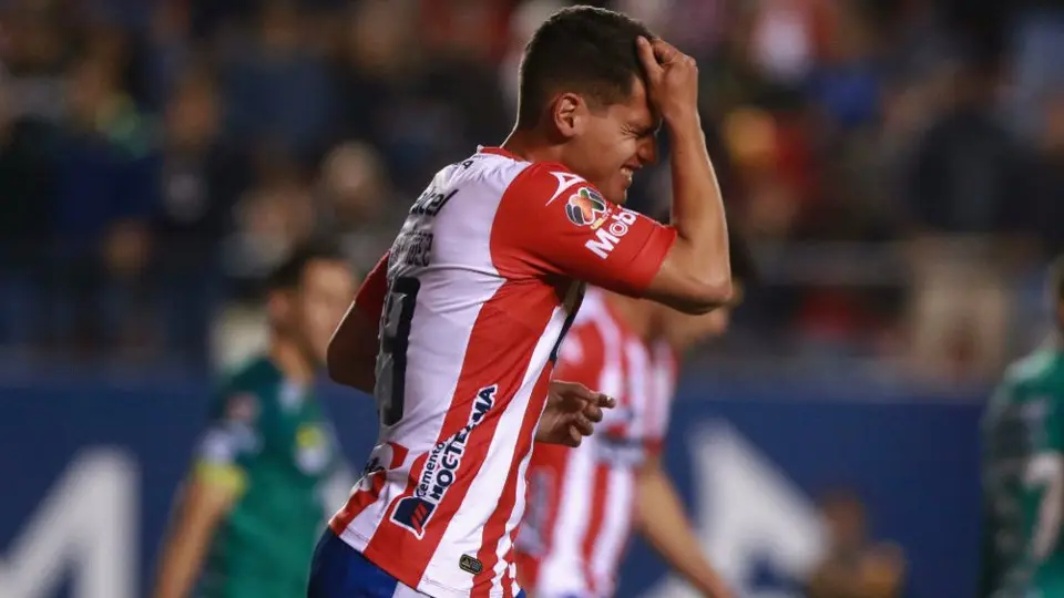 Atlético San Luis: Par de jugadores con síntomas de coronavirus tras positivo de presidente