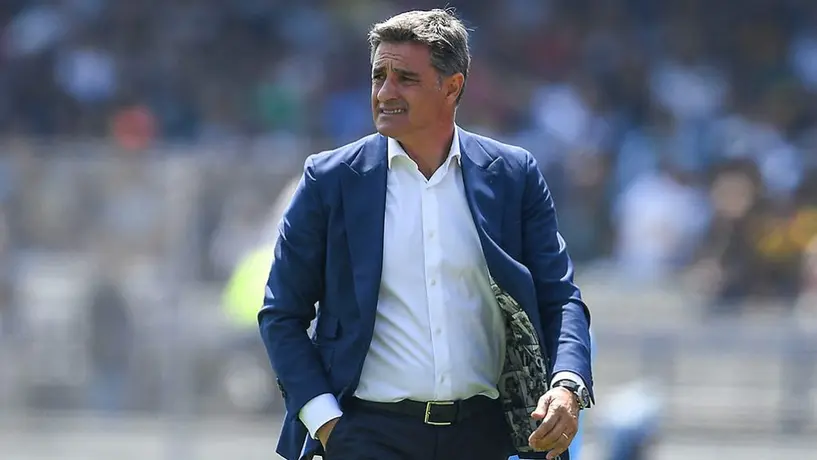 Míchel González y la historia del peculiar saco que usa en los juegos de Pumas