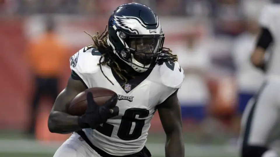 Jay Ajayi, excorredor de la NFL, firmado por equipo profesional de e-Sports