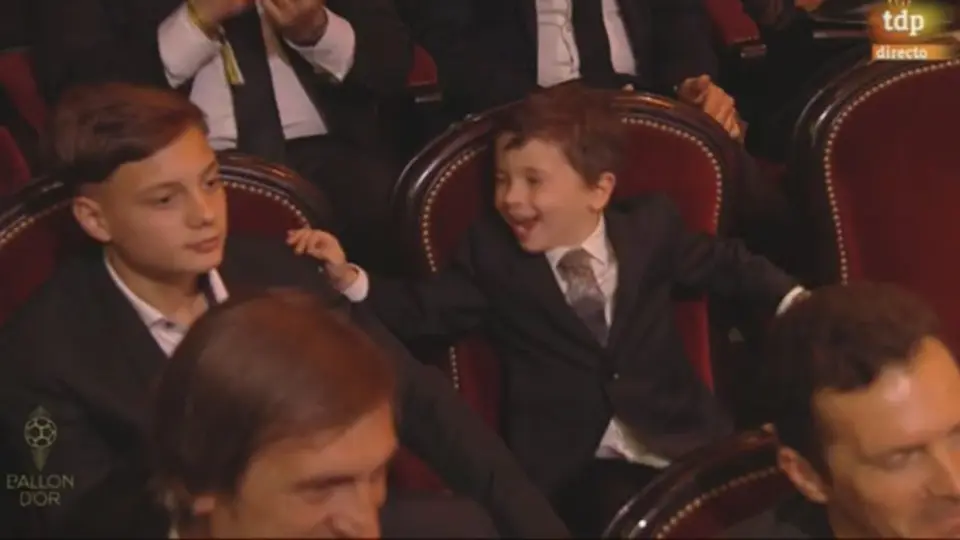 Así celebró Mateo Messi el Balón de Oro de su padre