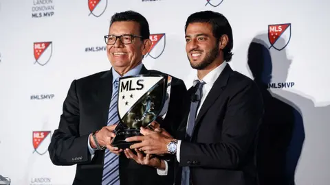 Carlos Vela, primer mexicano en recibir el MVP de la MLS