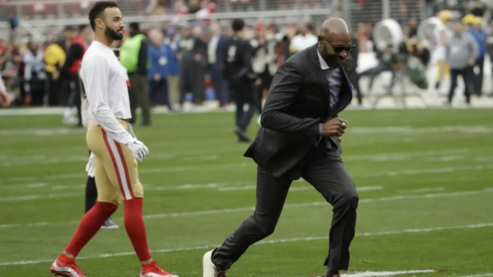 Rice atrapó pase de anotación previo al 49ers vs Packers