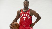 Kyle Lowry renovó un año más con los Raptors
