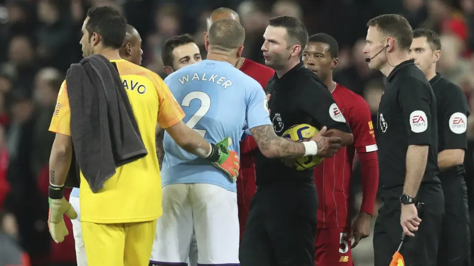Mourinho criticó quejas del Manchester City contra árbitros tras derrota vs Liverpool