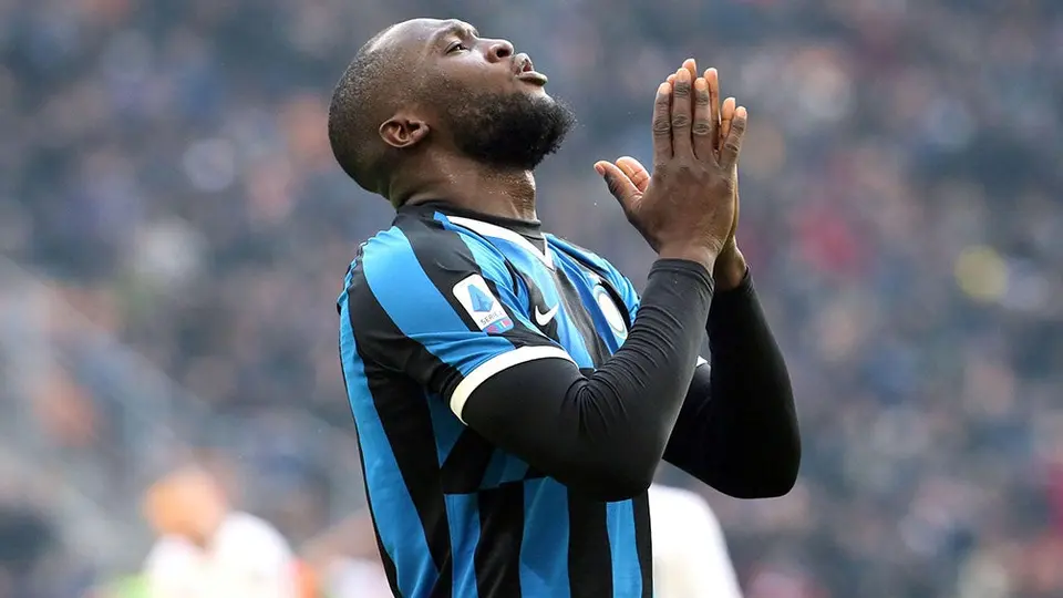Inter de Milán empató con Cagliari y se aleja de la Juventus